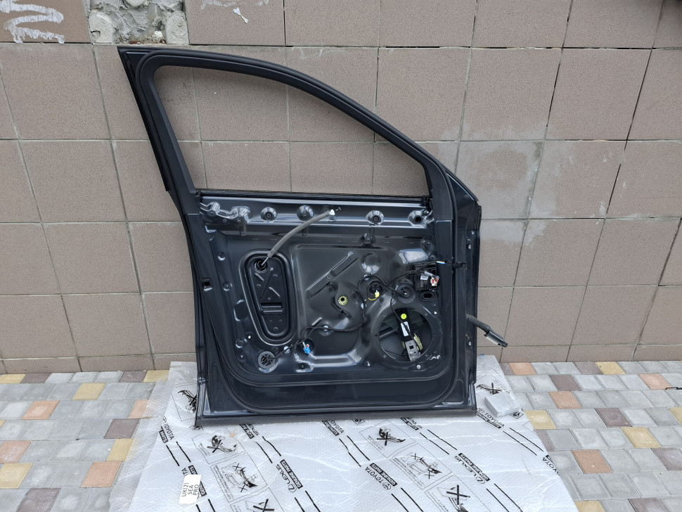 Двері передні ліві Audi Q5 80a 2018 - 2024 в зборі Дверь Ауди КУ 5 80A831051NSTL 