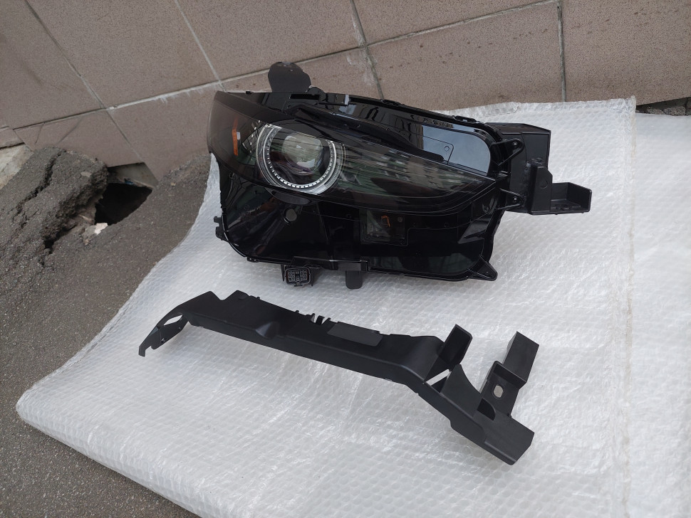 Фара Mazda cx-30 led AFS USA Фара Мазда СХ 30 Адаптивная Америка 2023 2022 2021 2020 DGJ151030B