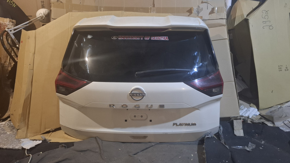 ​Ляда Nissan Rogue T33 2024 2023 2022 2021 2020 білий перламутр електрична. ​Крышка багажника Нисан Рог Т33