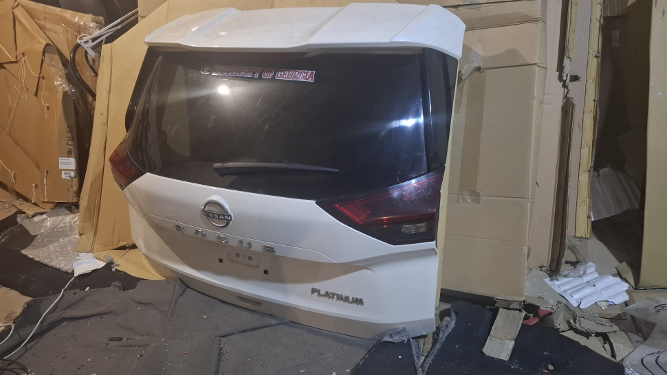 ​Ляда Nissan Rogue T33 2024 2023 2022 2021 2020 білий перламутр електрична. ​Крышка багажника Нисан Рог Т33
