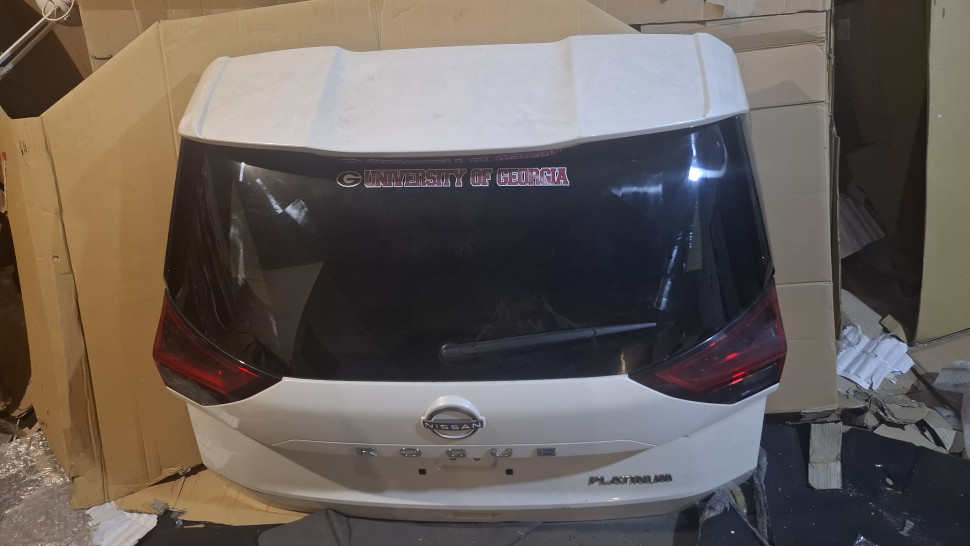​Ляда Nissan Rogue T33 2024 2023 2022 2021 2020 білий перламутр електрична. ​Крышка багажника Нисан Рог Т33