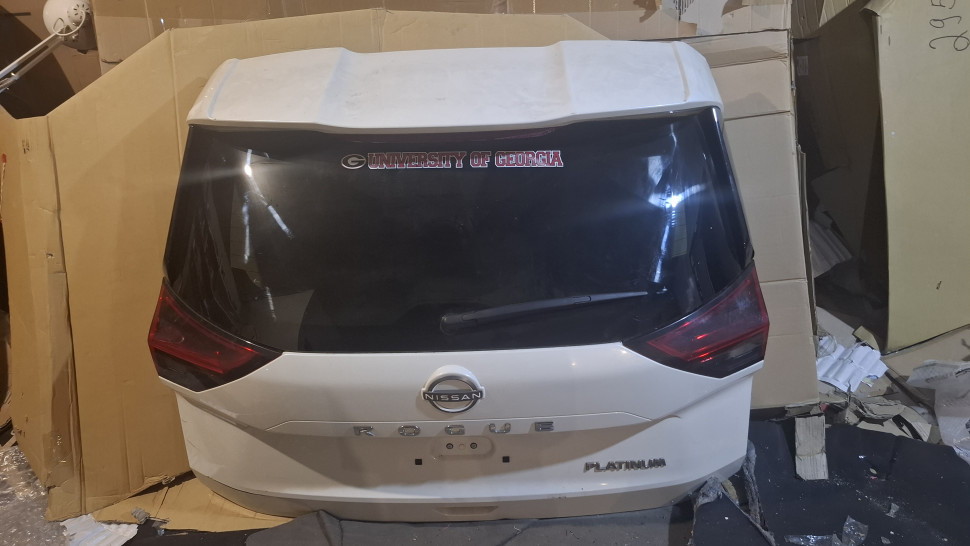 ​Ляда Nissan Rogue T33 2024 2023 2022 2021 2020 білий перламутр електрична. ​Крышка багажника Нисан Рог Т33