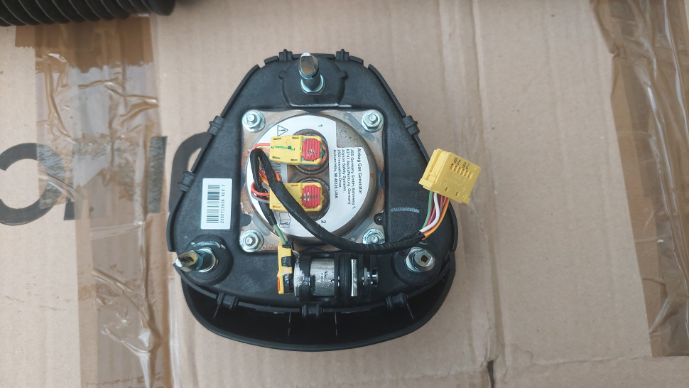 Подушка безопасности Tesla model 3 airbag в руль водительская 2018+