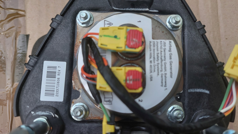 Подушка безопасности Tesla model 3 airbag в руль водительская 2018+