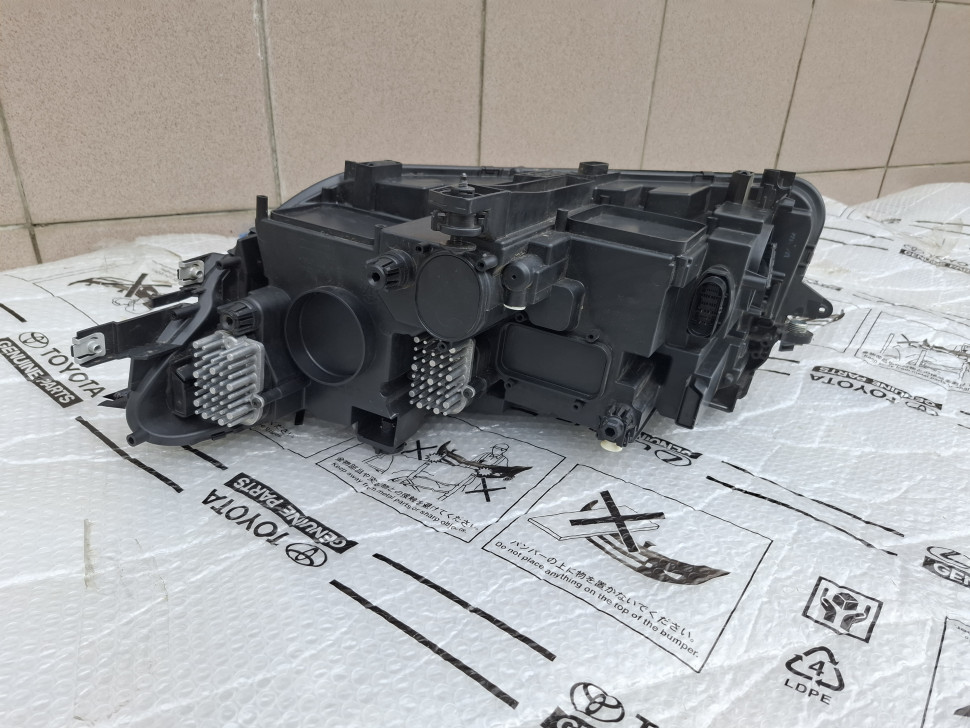 Фара Tiguan 2 2021 - 2024 правая с блоками Full led Фара Тигуан 2 5NB941082C