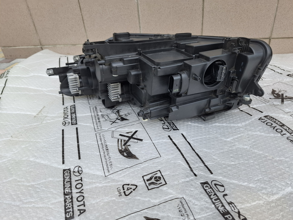 Фара Tiguan 2 2021 - 2024 правая с блоками Full led Фара Тигуан 2 5NB941082C