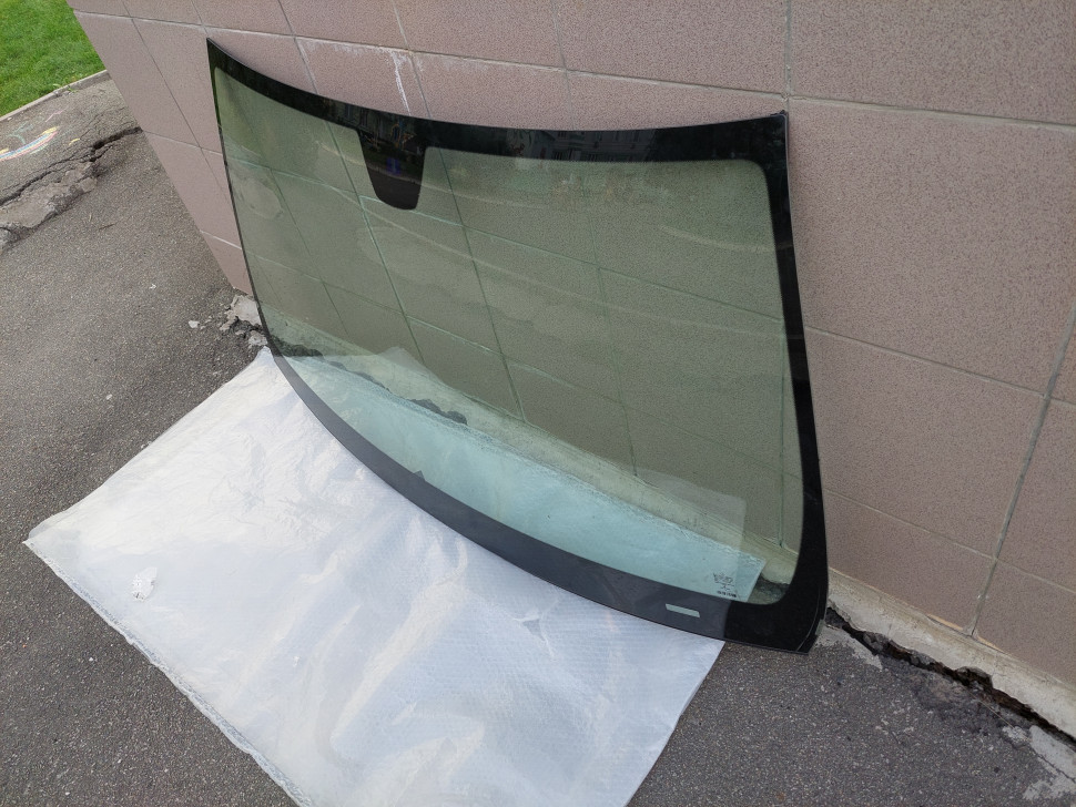 Лобовое стекло Mercedes W212 обогрев стекло Мерседес 212 A2126701200