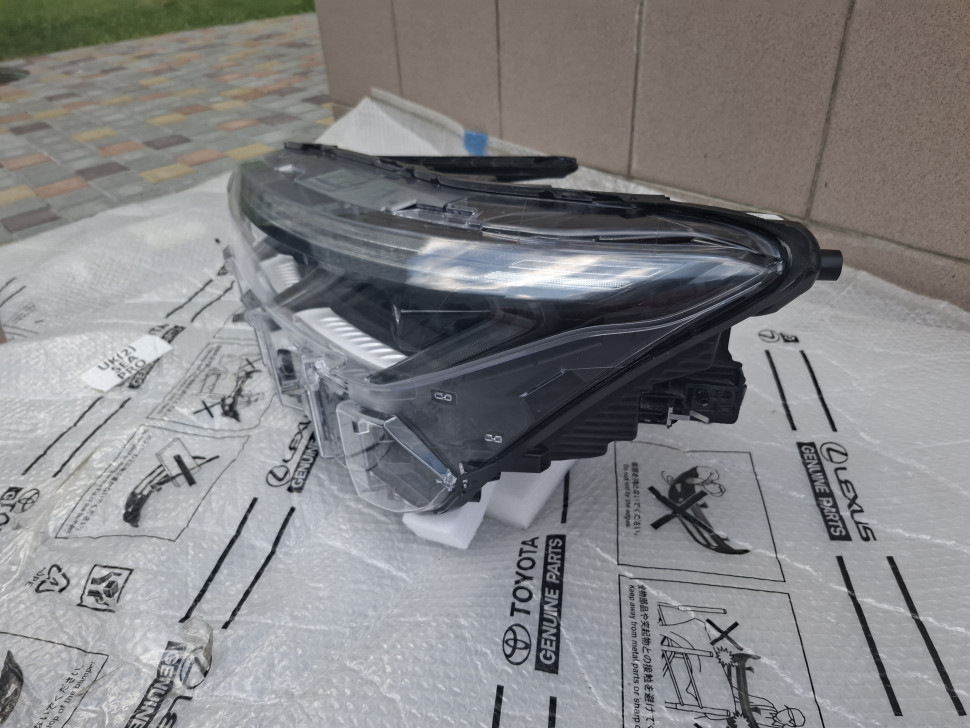 Фара Ford Mustang Mach-E Premium левая Америка фара Форд Мустанг Мач Е LJ8Z13008AH LJ8B-13E015-DF