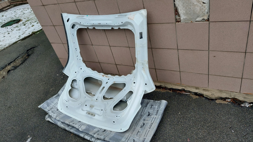 Крышка багажника Tesla model Y MY ляда Тесла модел У Киев, Крашена