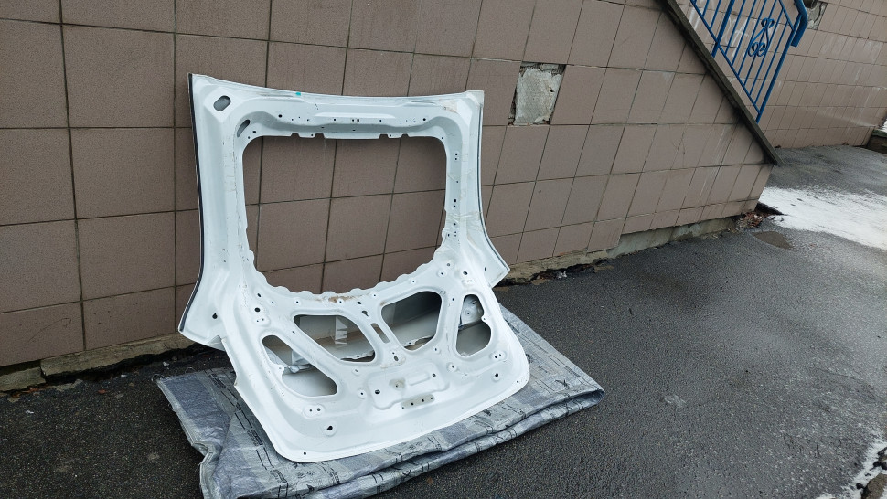 Крышка багажника Tesla model Y MY ляда Тесла модел У Киев, Крашена