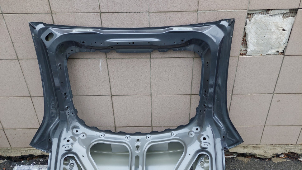 Ляда Tesla model Y MY 2023 2022 2021 2020 Крышка багажника Тесла У, дефект