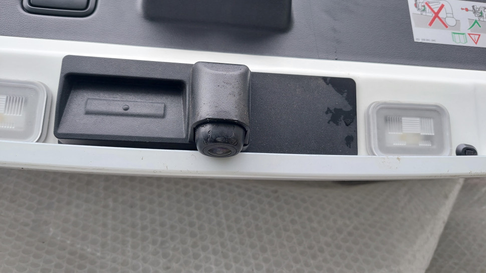 Крышка багажника Kia ev6 2022+ под камеру белый перламутр Ляда Киа ЕВ6