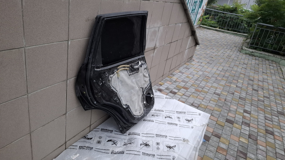 Дверь Nissan Rogue X- Trail T32 14 2016 2017 2018 2019 2020 Дверь Рог 821014BA0A