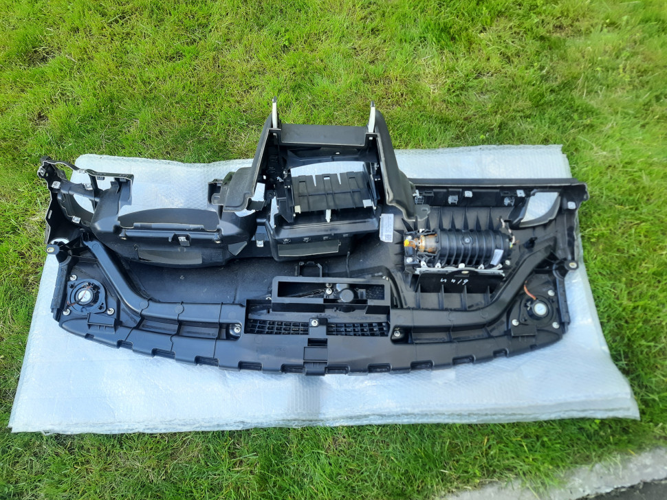 Торпедо AUDI A4 B8 2016 2015 2014 2013 2012 Ауди А4 панель с подушкой