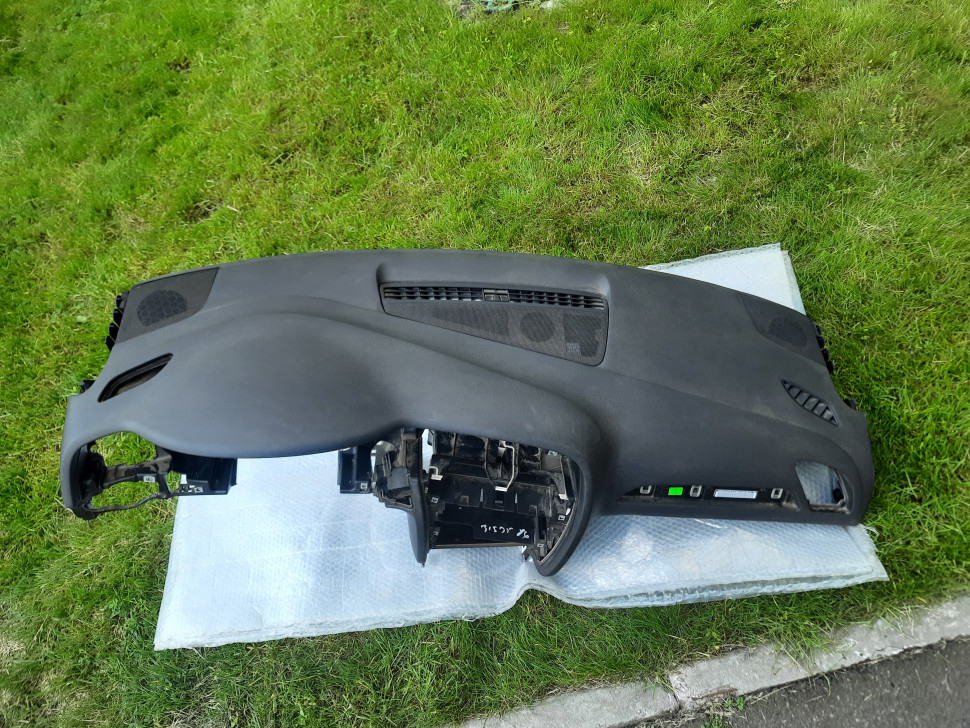 Торпедо AUDI A4 B8 2016 2015 2014 2013 2012 Ауди А4 панель с подушкой