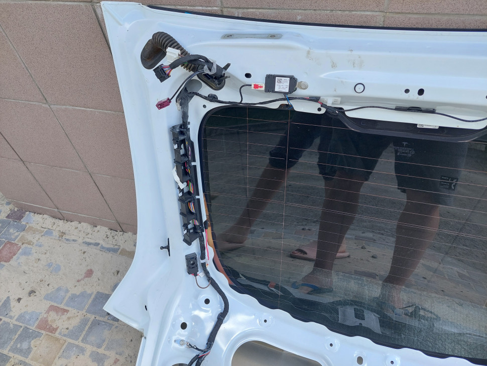 Крышка багажника Tesla model Y 2020 2021 2022 2023 ляда Тесла модел У 1493410-EC-A 1493410-E0-A 1493410-S0-A 1493410-01-A 