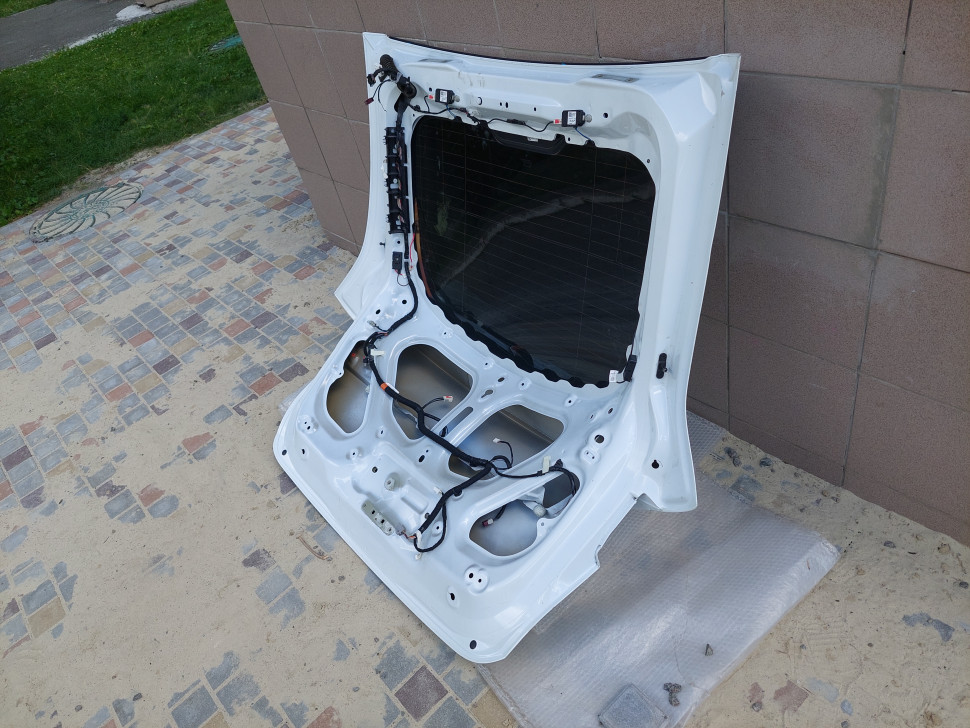 Крышка багажника Tesla model Y 2020 2021 2022 2023 ляда Тесла модел У 1493410-EC-A 1493410-E0-A 1493410-S0-A 1493410-01-A 