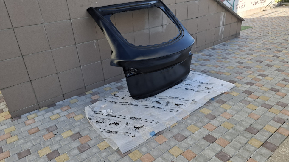 Крышка багажника Tesla model Y Б/У 2020 - 2025 ляда Тесла модел У 1493410-EC-A 1493410-E0-A 1493410-S0-A 1493410-01-A