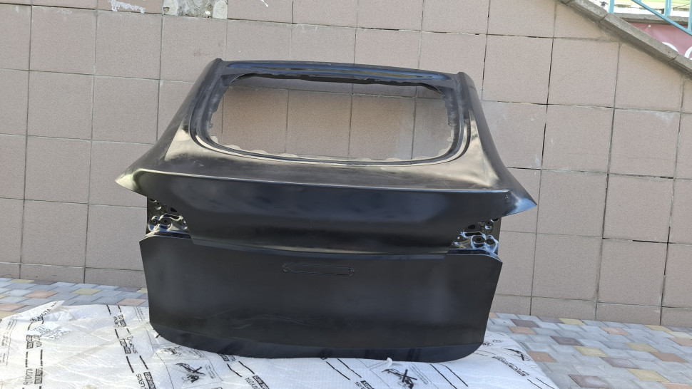 Крышка багажника Tesla model Y Б/У 2020 - 2025 ляда Тесла модел У 1493410-EC-A 1493410-E0-A 1493410-S0-A 1493410-01-A