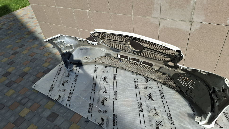 Бампер передний Mercedes W213 AMG, бампер Мерседес 213 АМГ стиль