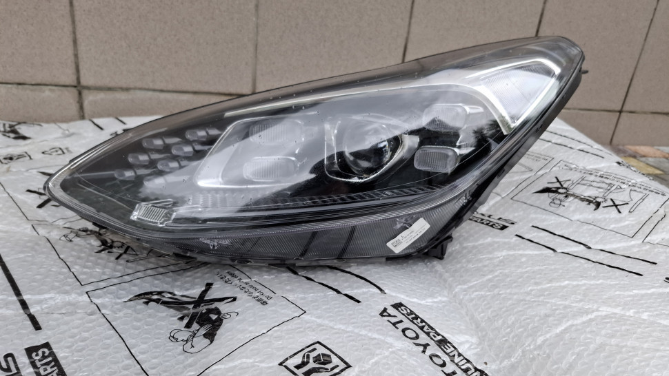 Фара ліва KIA Sportage 4 2018 2019 2020 2021 фара левая Спортейдж 4 F192101200