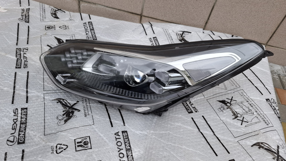 Фара ліва KIA Sportage 4 2018 2019 2020 2021 фара левая Спортейдж 4 F192101200