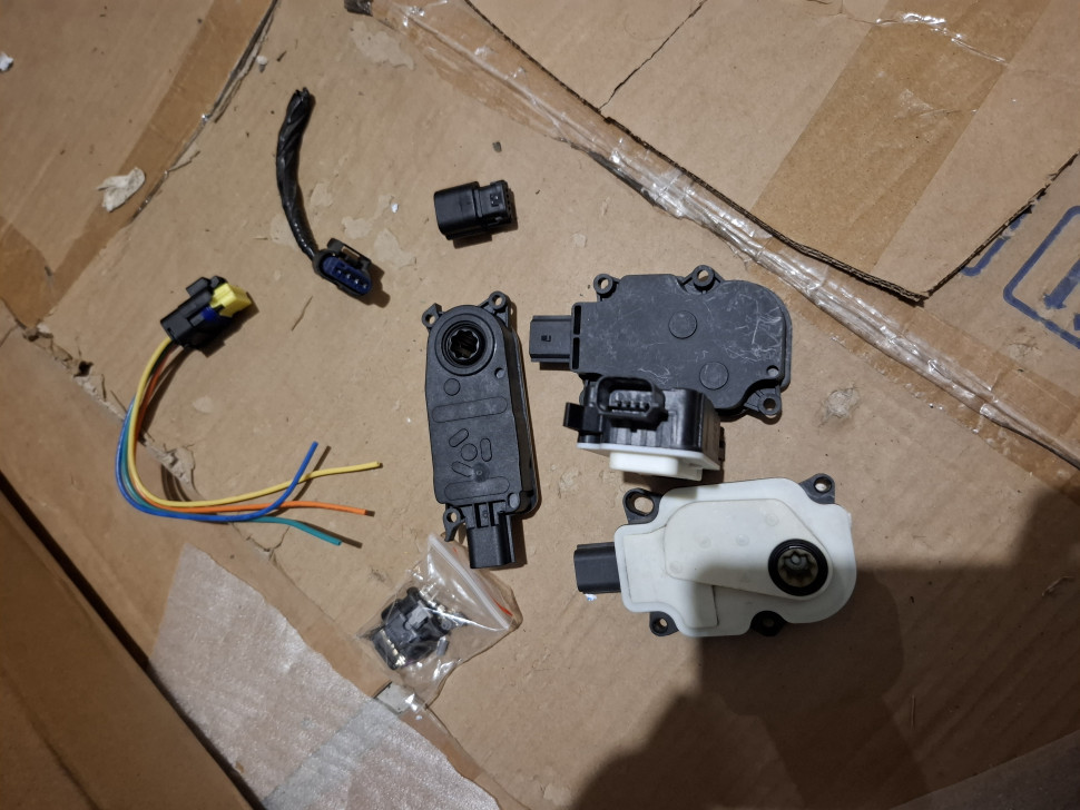 Моторчики Жалюзи Ford Escape FUSION EDGE FOCUS FIESTA Актуатор, моторчик Ford фишка , разъем, подключение.