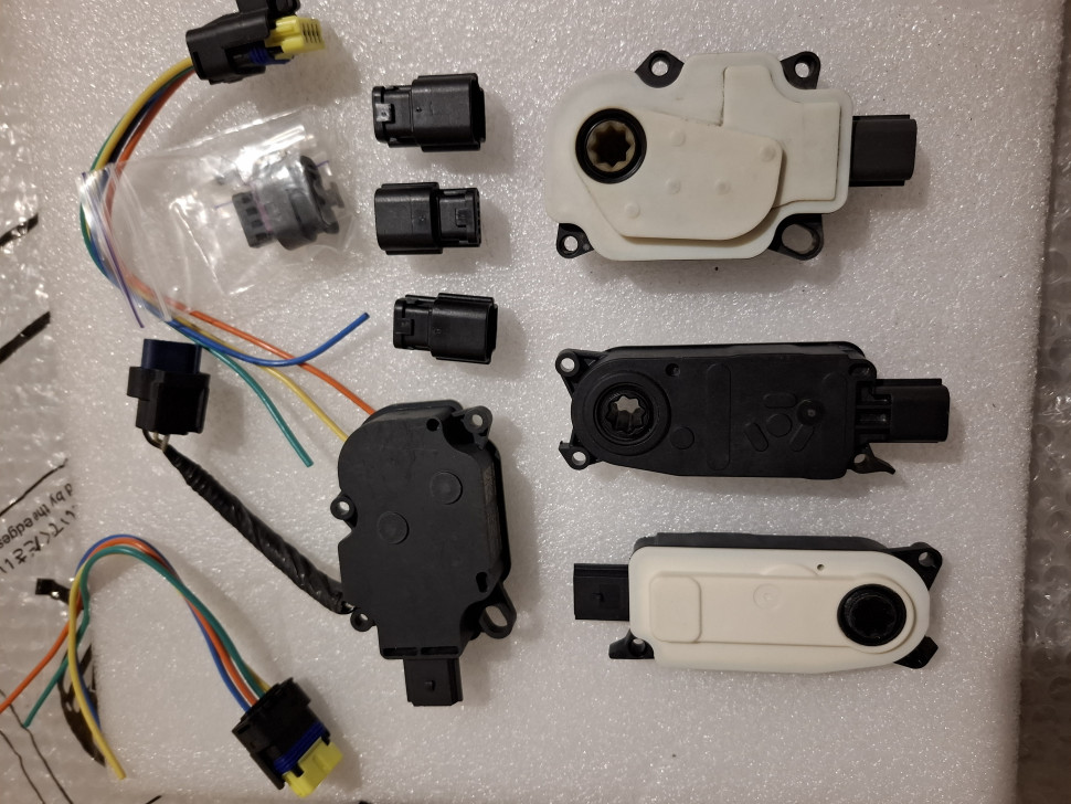 Моторчики Жалюзи Ford Escape FUSION EDGE FOCUS FIESTA Актуатор, моторчик Ford фишка , разъем, подключение.