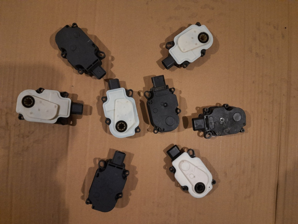 Моторчики Жалюзи Ford Escape FUSION EDGE FOCUS FIESTA Актуатор, моторчик Ford фишка , разъем, подключение.