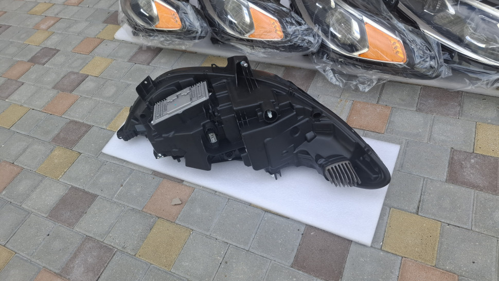 За 1 шт. Фара ЛЕВАЯ Fusion Full Led USA HS73-13E015-AF hs73-13e015-ag HS73-13E015-AH HS7313E015AF hs7313e015 HS7Z13008AA HS7Z13008F