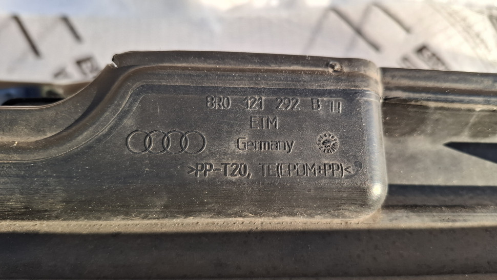 Панель передняя Audi q5 8r радиаторы комплект 2.0 Б/У оригинал