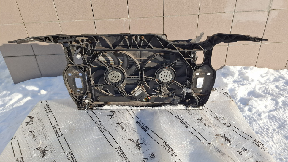 Панель передняя Audi q5 8r радиаторы комплект 2.0 Б/У оригинал