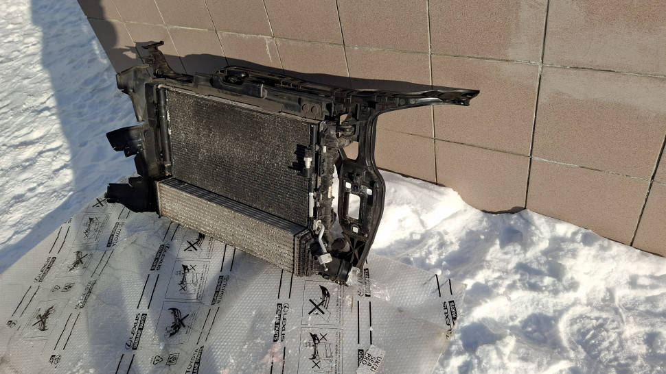 Панель передняя Audi q5 8r радиаторы комплект 2.0 Б/У оригинал