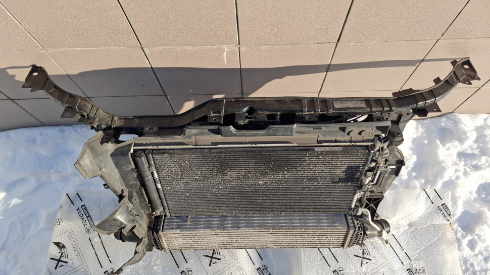 Панель передняя Audi q5 8r радиаторы комплект 2.0 Б/У оригинал