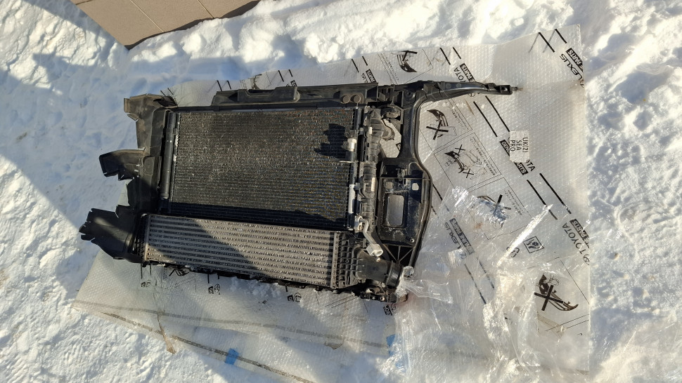 Панель передняя Audi q5 8r радиаторы комплект 2.0 Б/У оригинал