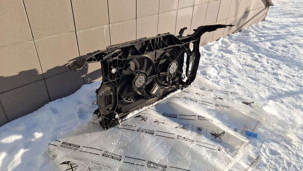 Панель передняя Audi q5 8r радиаторы комплект 2.0 Б/У оригинал