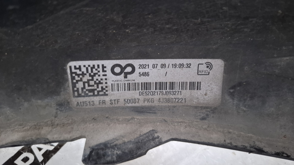 Бампер передний Audi etron e-tron RS GT 4J3807221 Бампер передній Ауді Етрон ГТ РС