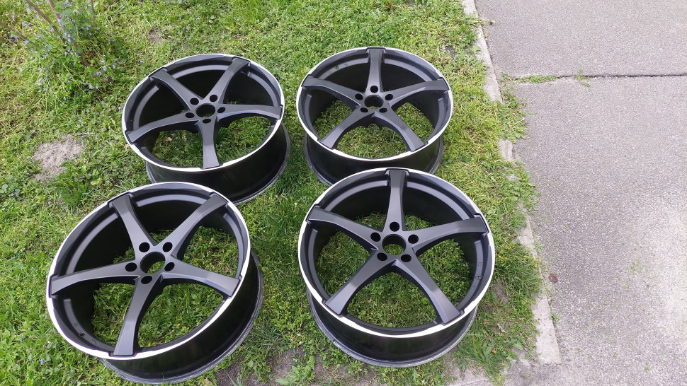 Диски Audi VW Mercedes Skoda Seat R20 5x112 ADVANTI RACING