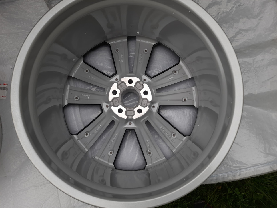 Диск AUDI sport q8 4m r22 4m8601025an VAG Диск Ауди ку 8 Германия Новый Оригинал. Есть только пара дисков. цена указана за пару.