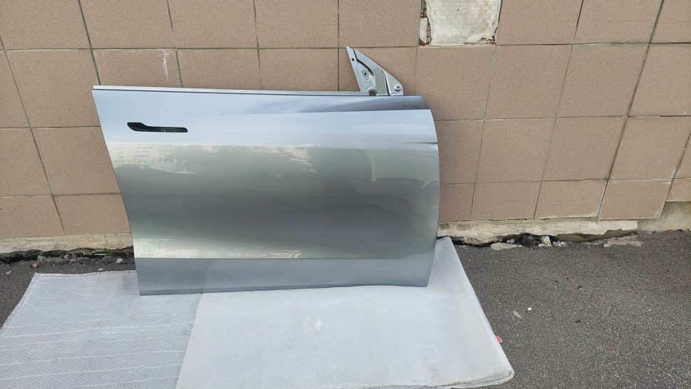 Дверь TESLA MODEL Y 2023 2022 2021 2020 передняя правая бу Двері Тесла модель У