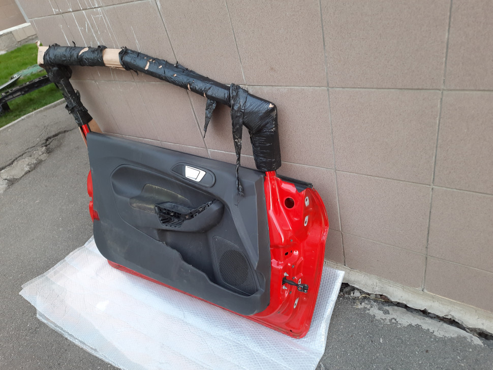 3D 3-х дверная Дверь Ford Fiesta mk7 купе 3D 3-х дверная Дверь Фиеста в сборе