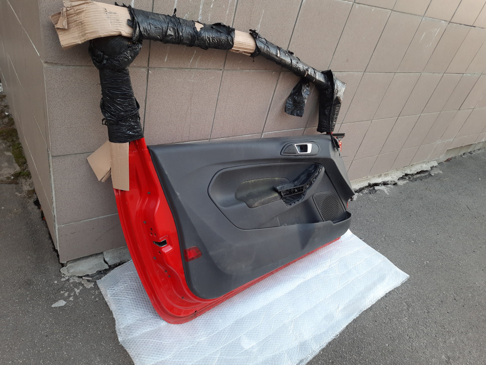 3D 3-х дверная Дверь Ford Fiesta mk7 купе 3D 3-х дверная Дверь Фиеста в сборе
