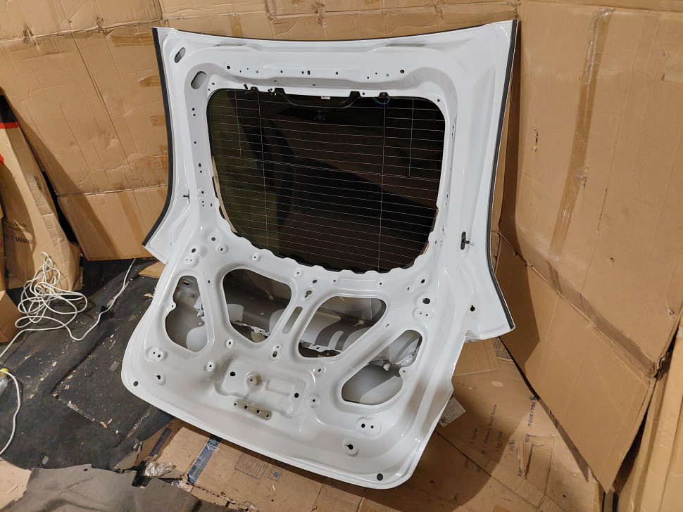 Крышка багажника Tesla model Y PPSW белый перламутр ляда Тесла модел У 2020 2021 2022 2023  1493410-E0-A 1493410