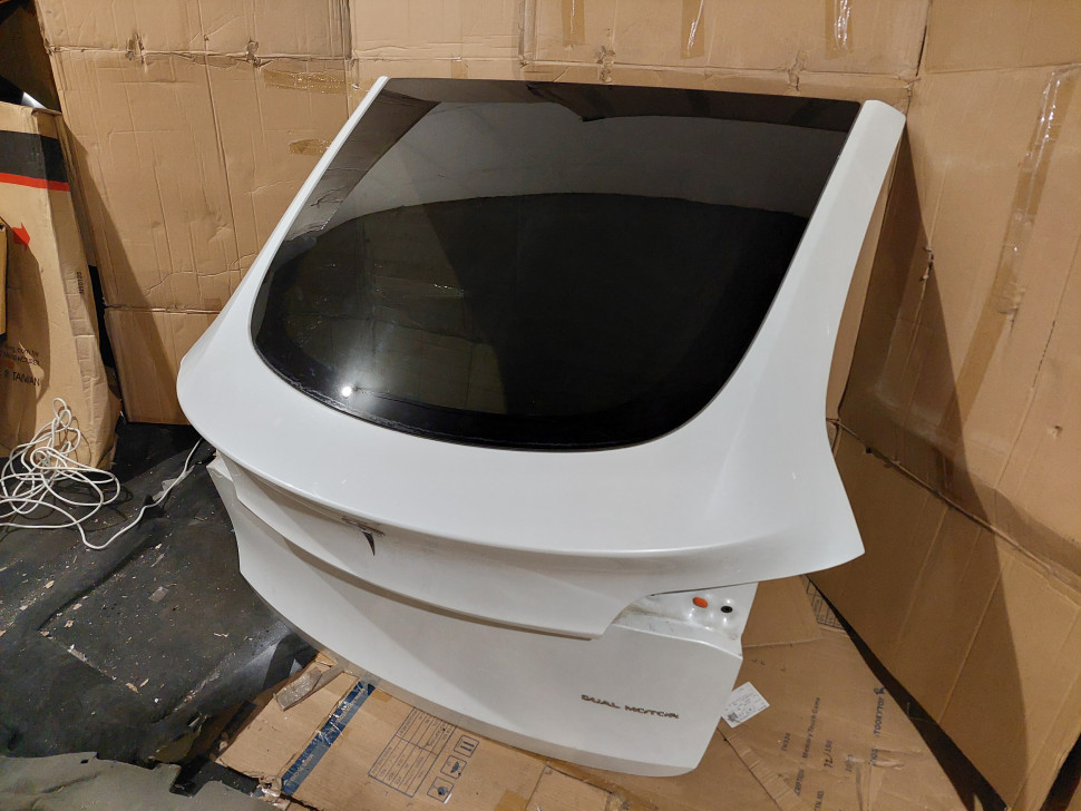 Крышка багажника Tesla model Y PPSW белый перламутр ляда Тесла модел У 2020 2021 2022 2023  1493410-E0-A 1493410