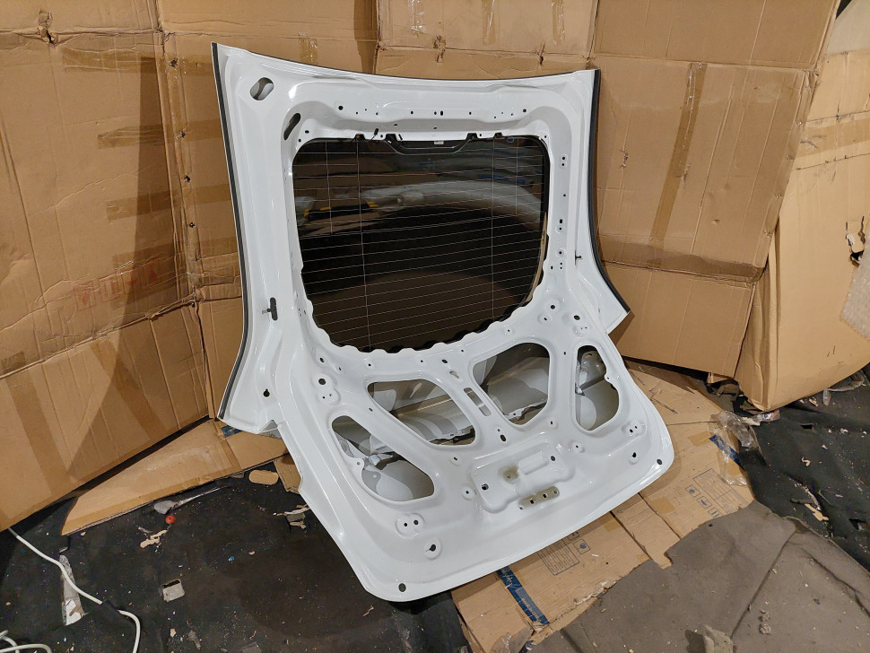 Крышка багажника Tesla model Y PPSW белый перламутр ляда Тесла модел У 2020 2021 2022 2023  1493410-E0-A 1493410