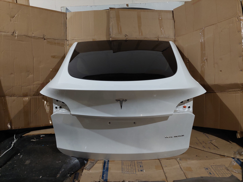Крышка багажника Tesla model Y PPSW белый перламутр ляда Тесла модел У 2020 2021 2022 2023  1493410-E0-A 1493410