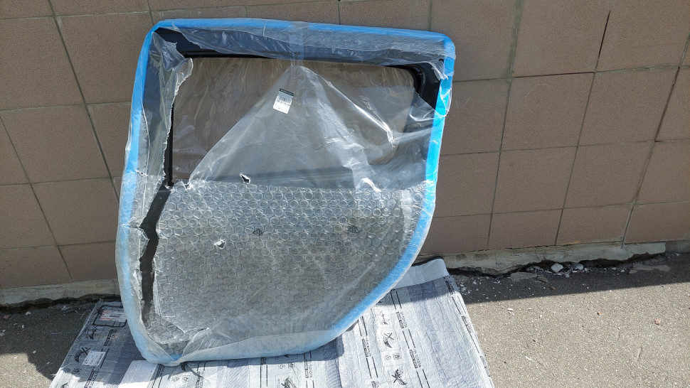 Оригинал новая Дверь задняя Sandero 2 2013-2020 левая Дверь Сандеро 2 дверь Dacia 821017625R