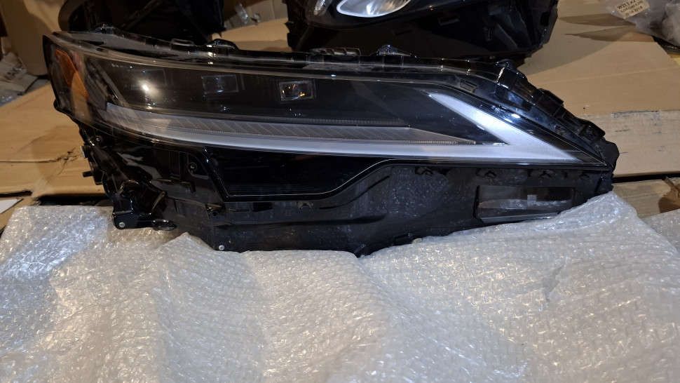 Фара права Lexus RX350 RX350 RX450h 2024 2025 2026 Triple Beam в сборі фара Лексус РХ три лінзи 3