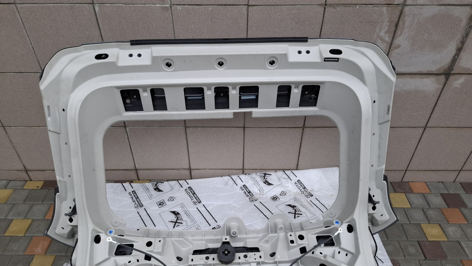 Крышка багажника Nissan Ariya 2023 2024 2025 2026 кришка багажника Нисан Ария 9001A5MB0C ляда Ніссан Арія