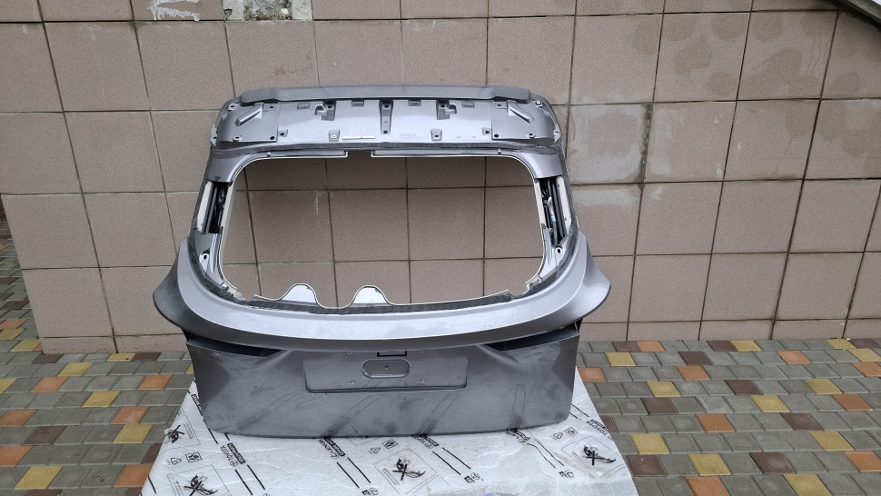 Крышка багажника Nissan Ariya 2023 2024 2025 2026 кришка багажника Нисан Ария 9001A5MB0C ляда Ніссан Арія